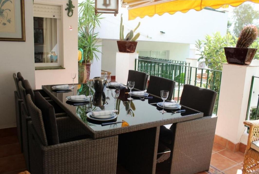 Golf, Pool & Beach Estepona Exterior photo